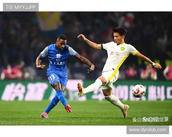 全新赛季开幕 中超球队强势亮相 高水平对决燃起球迷激情