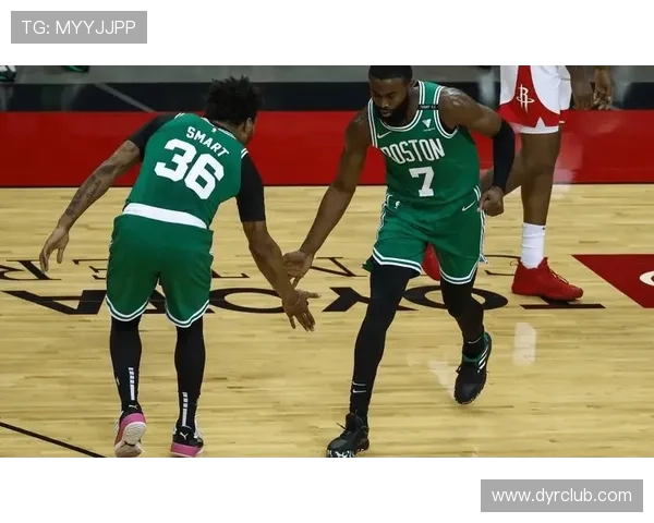 多支球队季中调整引发联盟格局重塑与未来走势全面热议持续升温中